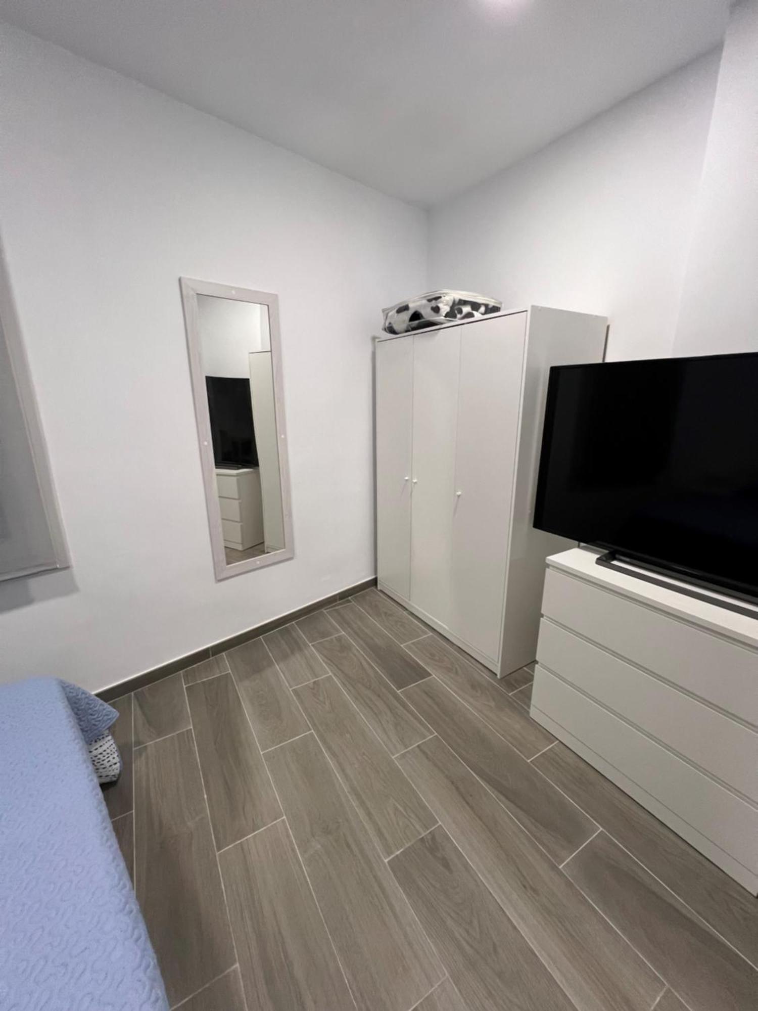 Apartamentos Montalvo Metropolis A 토레몰리노스 외부 사진