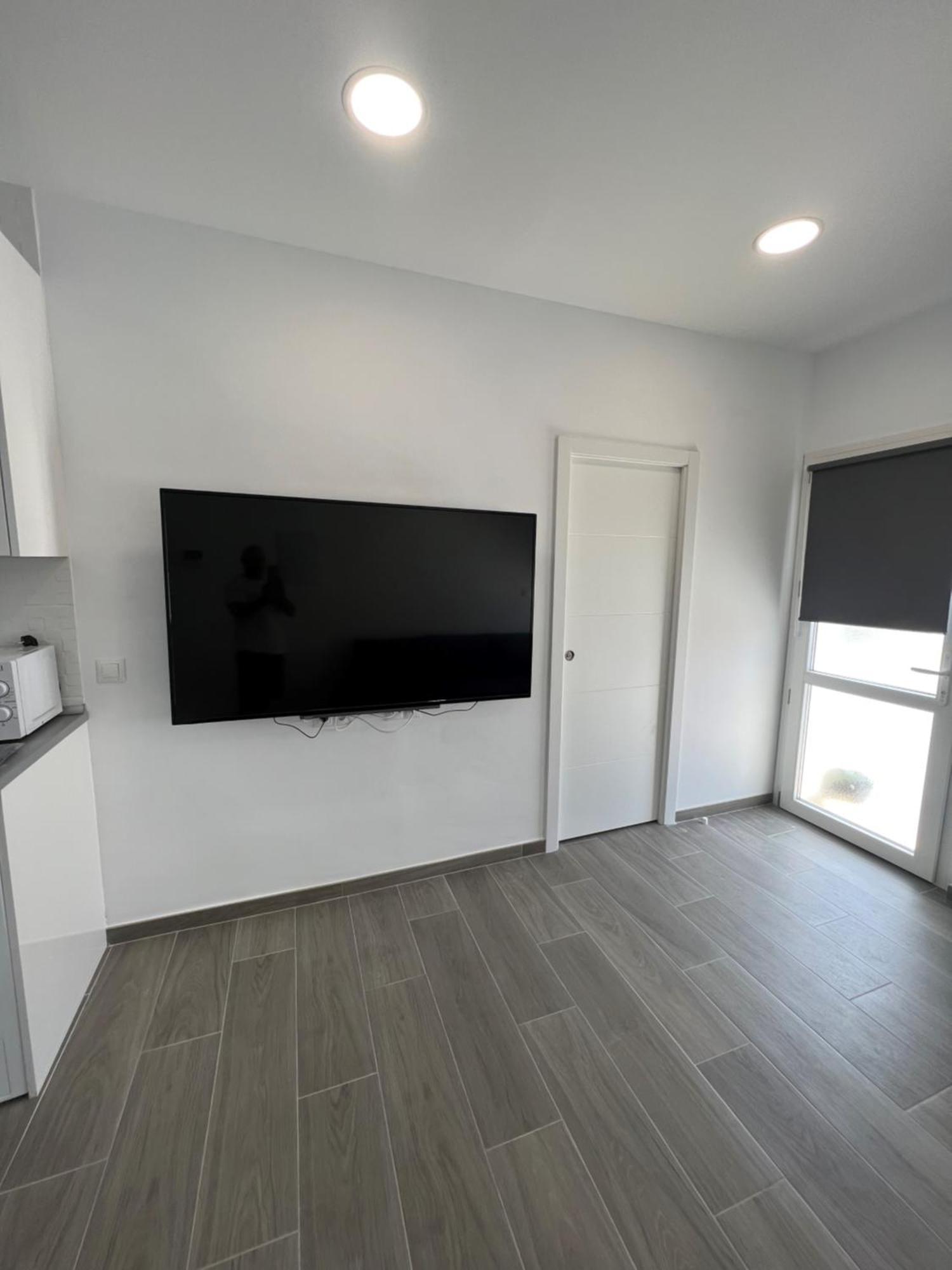 Apartamentos Montalvo Metropolis A 토레몰리노스 외부 사진